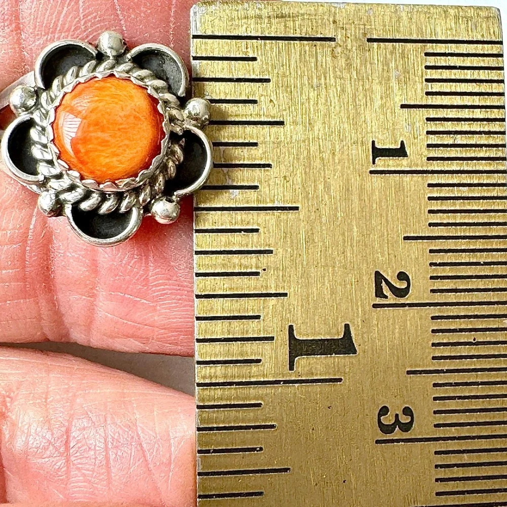 Navajo Flower Ring Orange Spiny Oyster Sz 9 Sterling Silver Scalloped Native